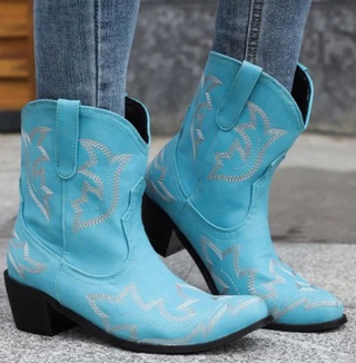 Damen Cowboy Stiefel Mit Kontraststickerei | Modern