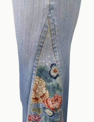 Damen Jeans Mit Blumenstickerei & Schlagbein