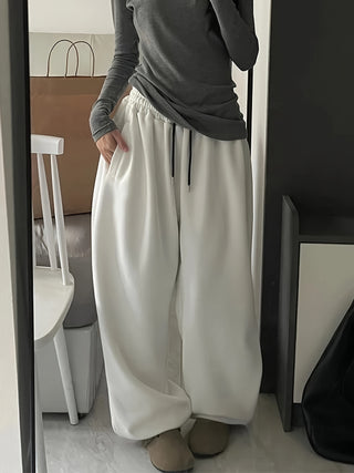 Damen Jogginghose Mit Schwarzem Kordelzug | Baggy