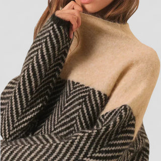 Damen Pullover Mit Stehkragen & Chevron-Muster