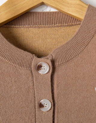 Damen Strickjacke Mit Gänseblümchen & Knopfleiste