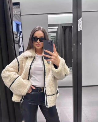 Damen Teddy Fleecejacke Mit Kontrastfutter | Kurz